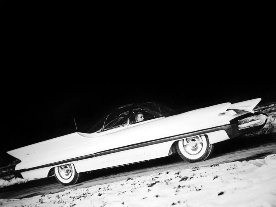  Lincoln Futura Concept Car 1955 года  (фото 4 из 6)